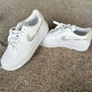 Nike White and Cream Athletic Shoes